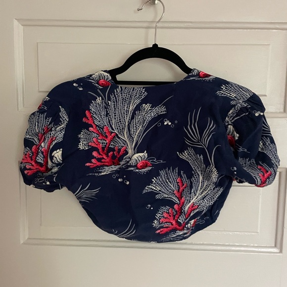 FUN CROP TOP/SHORTS SET - Picture 3 of 4